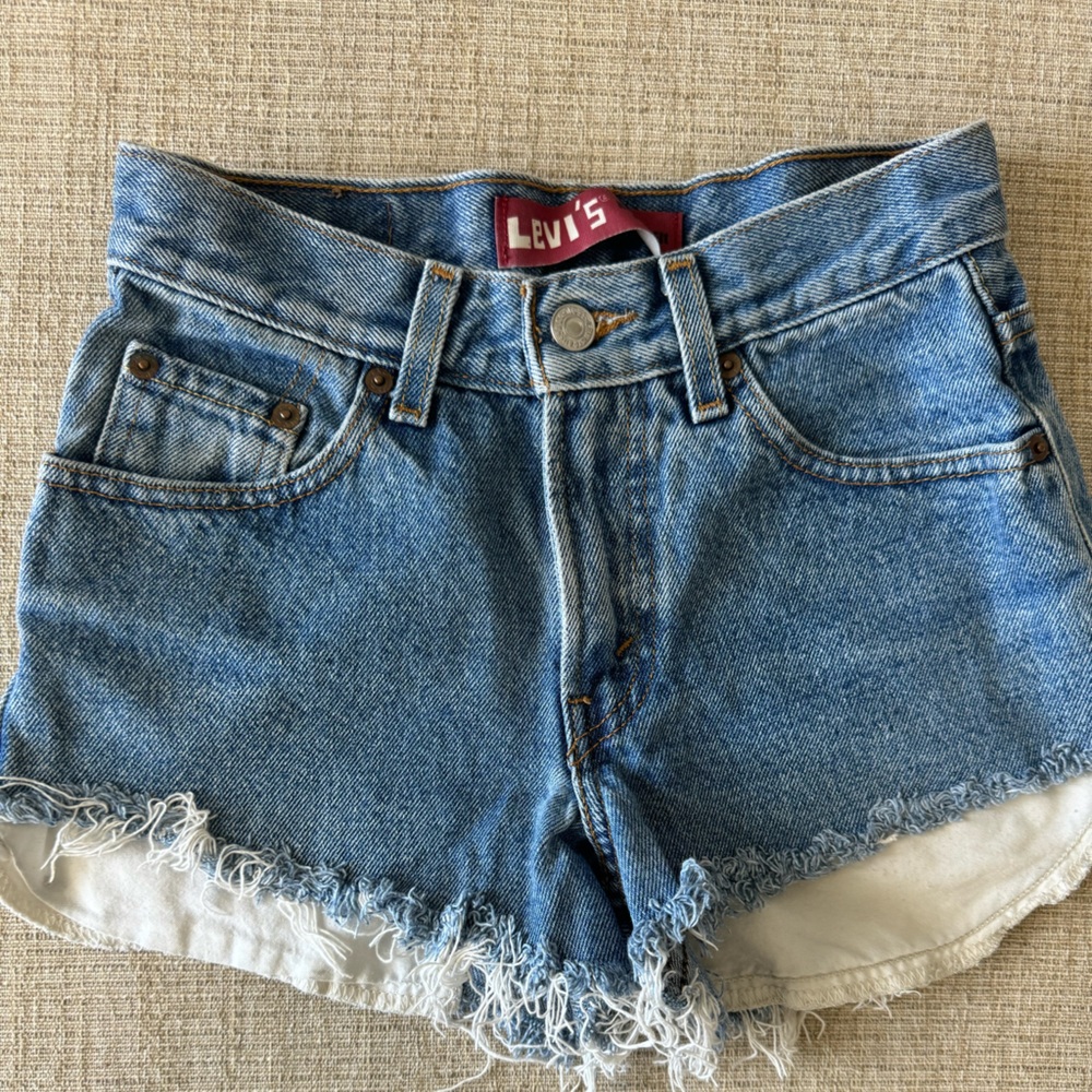 Levi Shorts - Relaxed Fit 550 Jeans